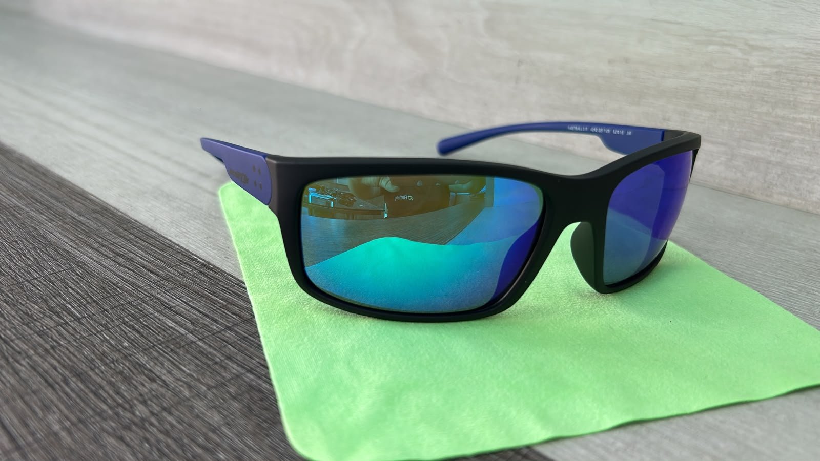 Lentes de sol Arnette 4242-2511, vista 2