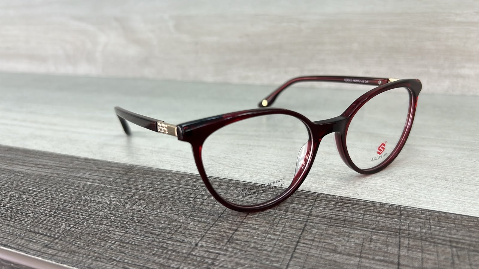 Montura EYEWEAR SEA063